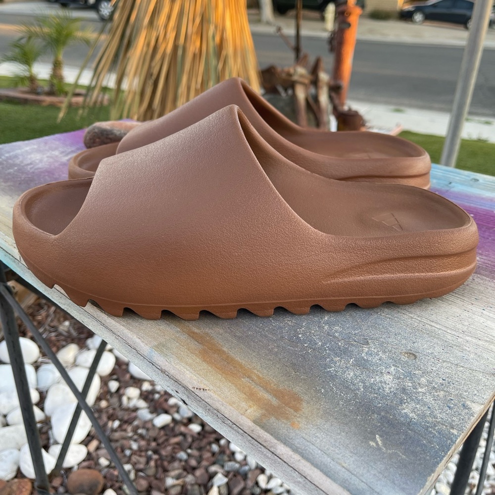 Yeezy Slides Size 12 Flaxseed Color